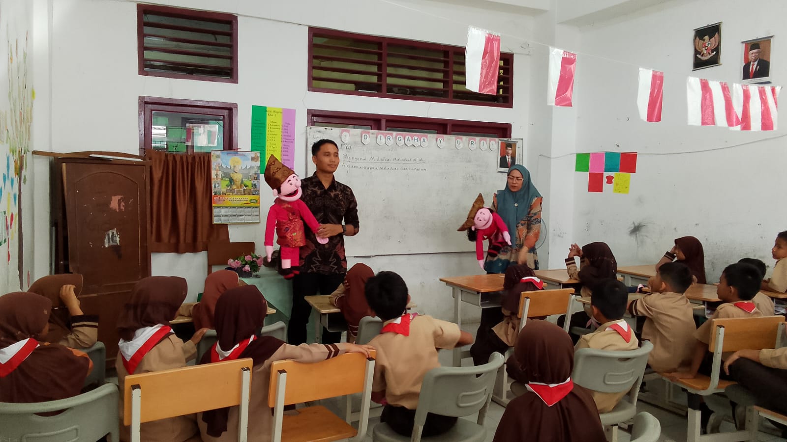 Perpustakaan Keliling ke SD Plus Aisyiyah 1 Padang , Kecamatan Nanggalo